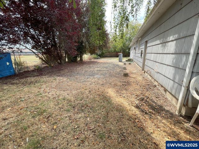 386 40th Pl SE, Salem, OR 97317