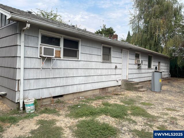 386 40th Pl SE, Salem, OR 97317