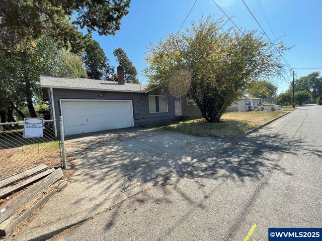 386 40th Pl SE, Salem, OR 97317