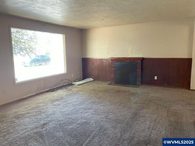 386 40th Pl SE, Salem, OR 97317
