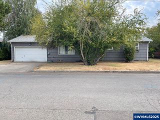 386 40th Pl SE, Salem, OR 97317