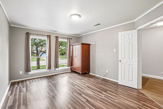 1220 Mockingbird Drive, Aubrey, TX 76227