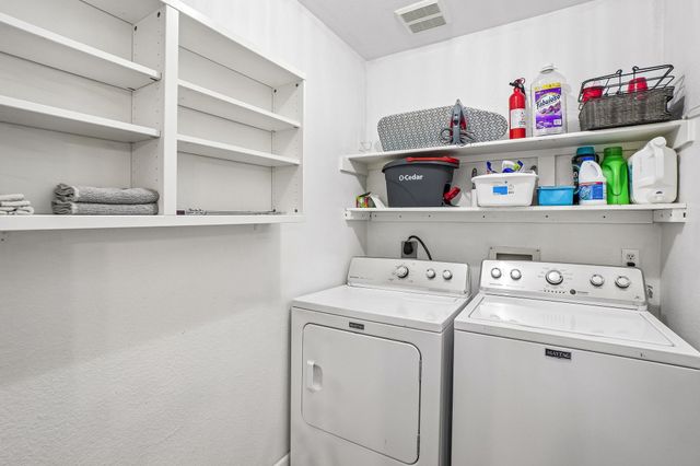 1220 Mockingbird Drive, Aubrey, TX 76227