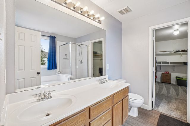 1220 Mockingbird Drive, Aubrey, TX 76227