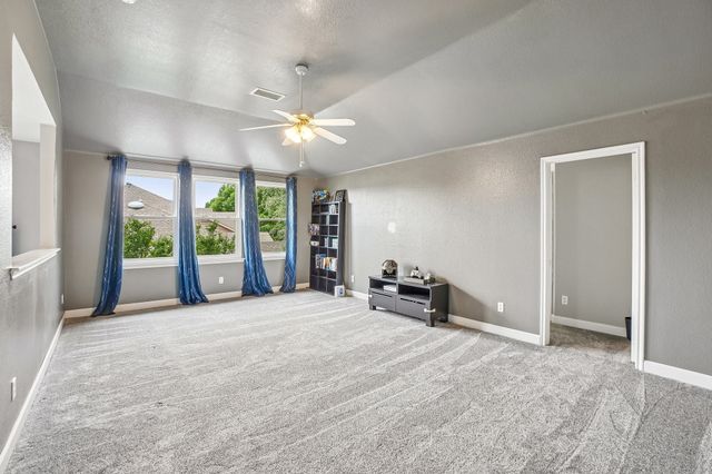1220 Mockingbird Drive, Aubrey, TX 76227