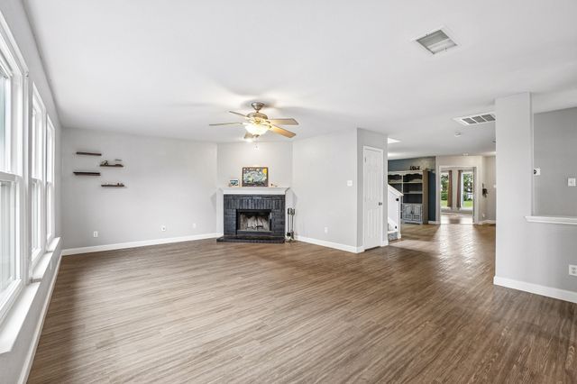 1220 Mockingbird Drive, Aubrey, TX 76227