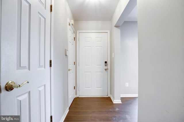 6808 COMPTON VALLEY PL, Centreville, VA 20121