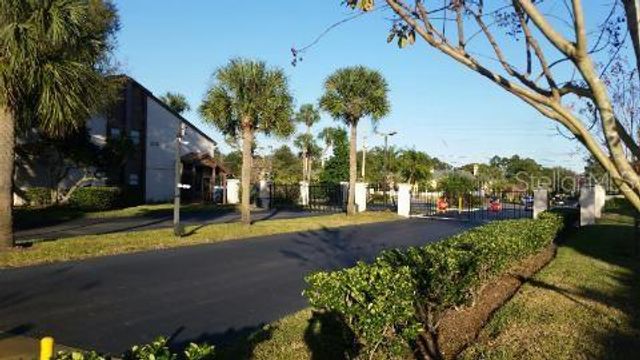 3282 S SEMORAN BOULEVARD 24, Orlando, FL 32822