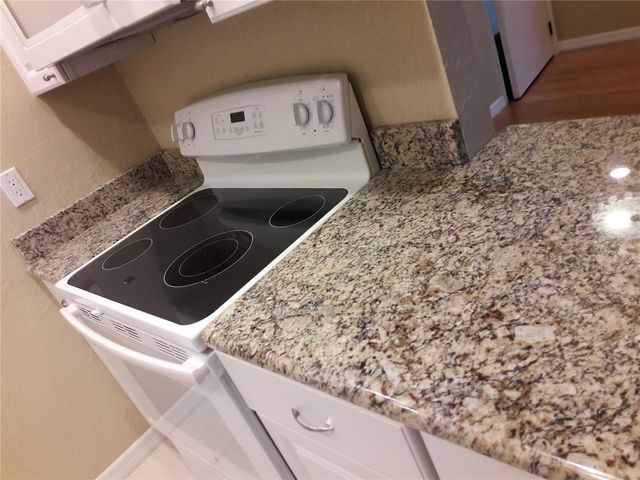 3282 S SEMORAN BOULEVARD 24, Orlando, FL 32822