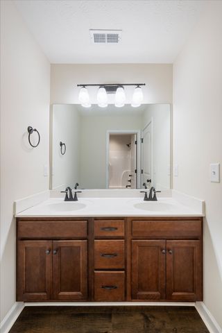 7931 Peridot Cir, Murfreesboro, TN 37127