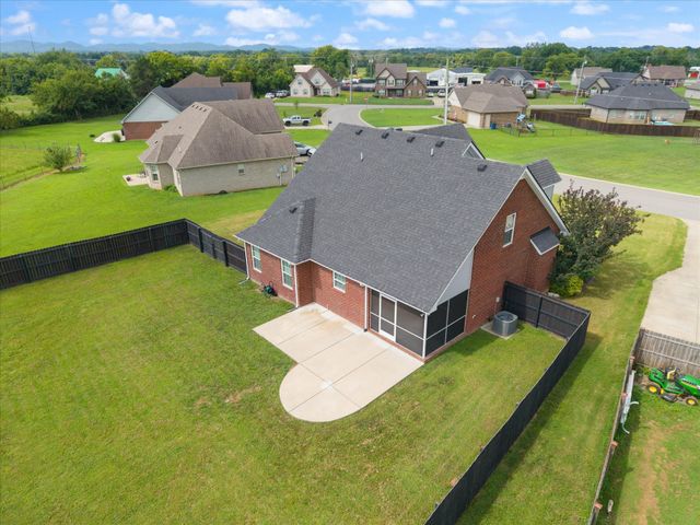 7931 Peridot Cir, Murfreesboro, TN 37127