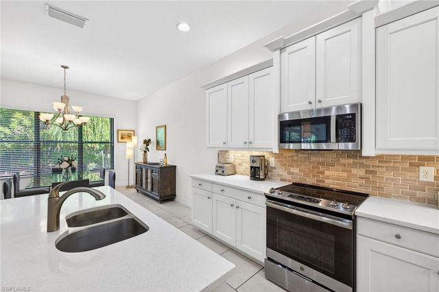 11572 Stonecreek CIR, Fort Myers, FL 33913