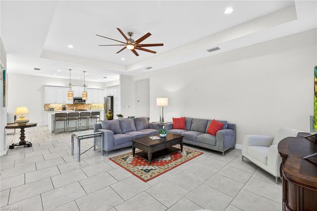 11572 Stonecreek CIR, Fort Myers, FL 33913