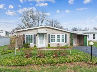 246 Ridge Ln, Murrysville, PA 15668