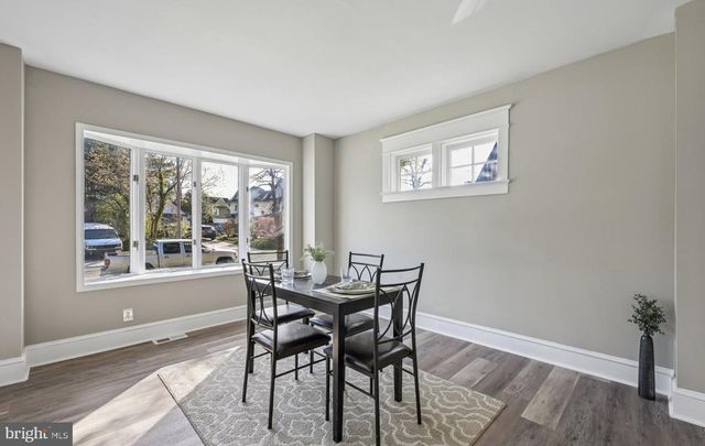 246 BRIAR HILL LN, Woodbury, NJ 08096