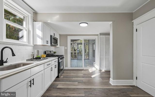 246 BRIAR HILL LN, Woodbury, NJ 08096