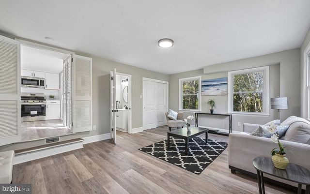 246 BRIAR HILL LN, Woodbury, NJ 08096