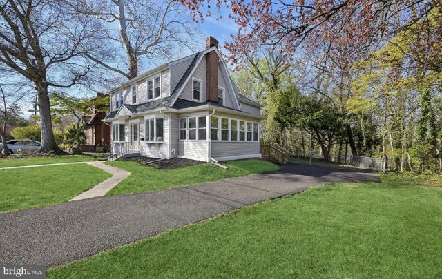 246 BRIAR HILL LN, Woodbury, NJ 08096