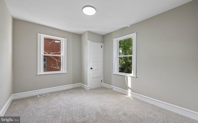246 BRIAR HILL LN, Woodbury, NJ 08096