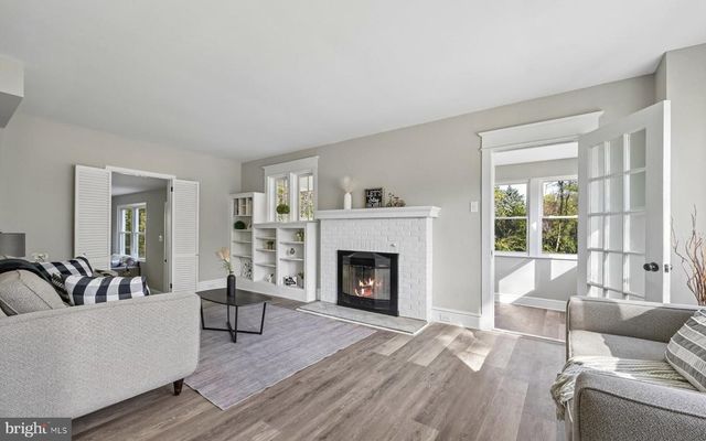 246 BRIAR HILL LN, Woodbury, NJ 08096