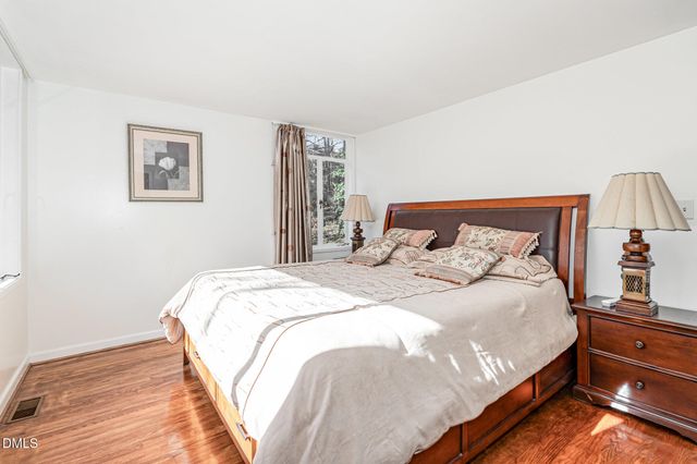 425 Brookside Drive, Chapel Hill, NC 27516