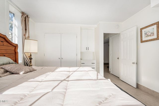 425 Brookside Drive, Chapel Hill, NC 27516