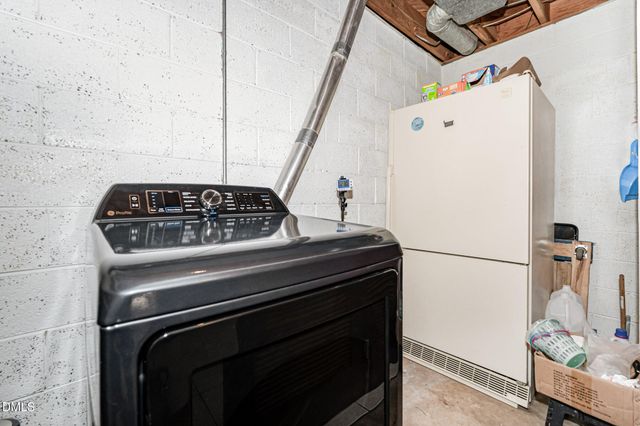 425 Brookside Drive, Chapel Hill, NC 27516