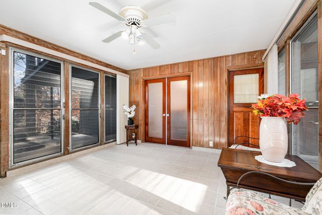 425 Brookside Drive, Chapel Hill, NC 27516