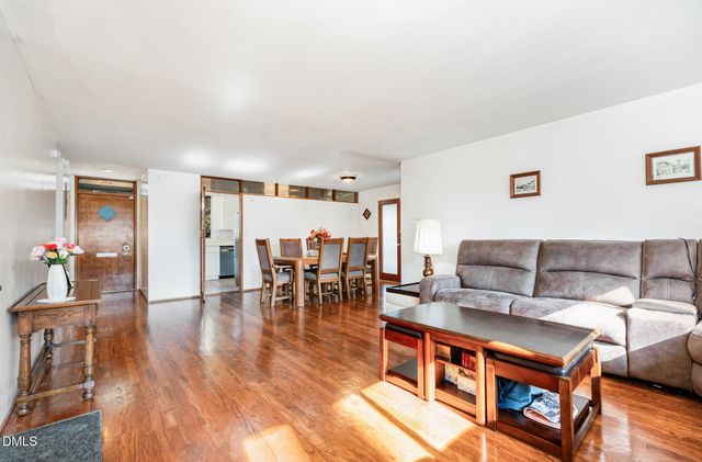 425 Brookside Drive, Chapel Hill, NC 27516