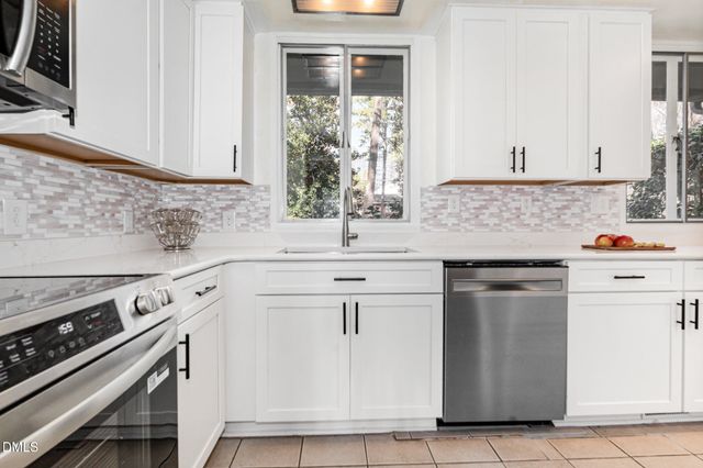 425 Brookside Drive, Chapel Hill, NC 27516