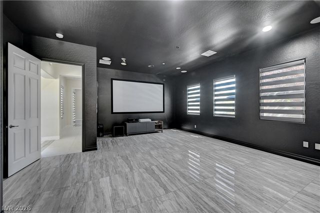 89 Olympia Chase Drive, Las Vegas, NV 89141