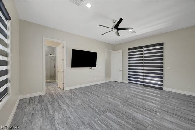 89 Olympia Chase Drive, Las Vegas, NV 89141
