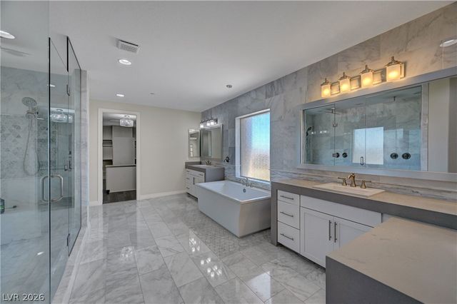 89 Olympia Chase Drive, Las Vegas, NV 89141