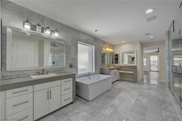 89 Olympia Chase Drive, Las Vegas, NV 89141