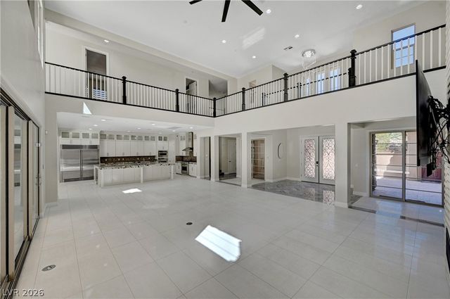 89 Olympia Chase Drive, Las Vegas, NV 89141
