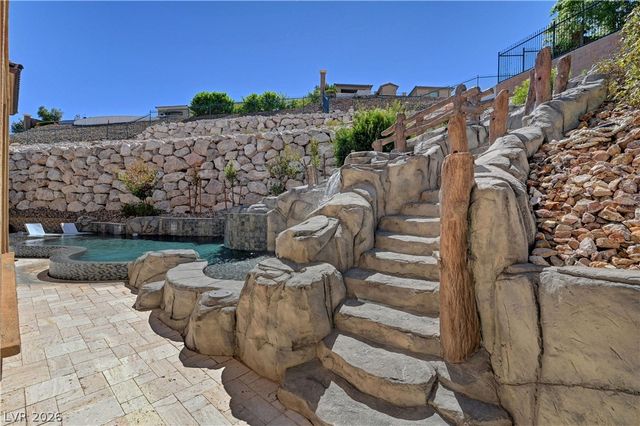 89 Olympia Chase Drive, Las Vegas, NV 89141