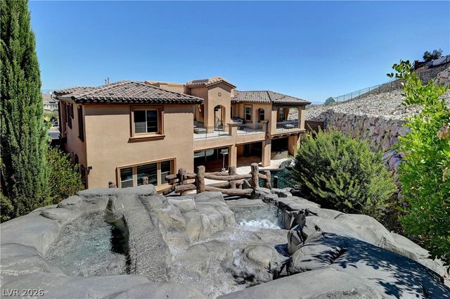 89 Olympia Chase Drive, Las Vegas, NV 89141