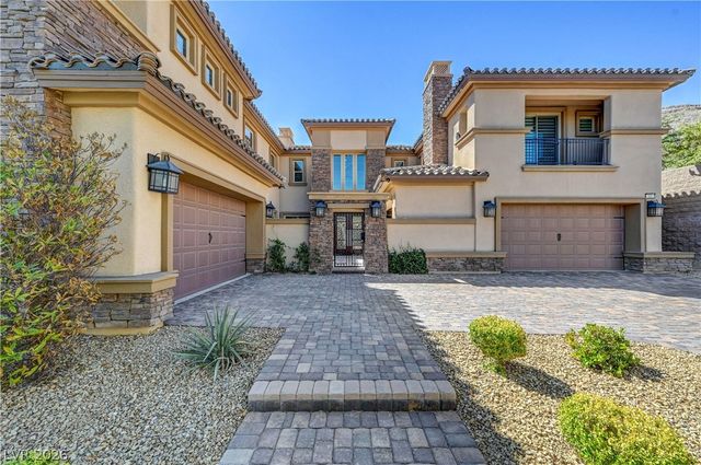 89 Olympia Chase Drive, Las Vegas, NV 89141