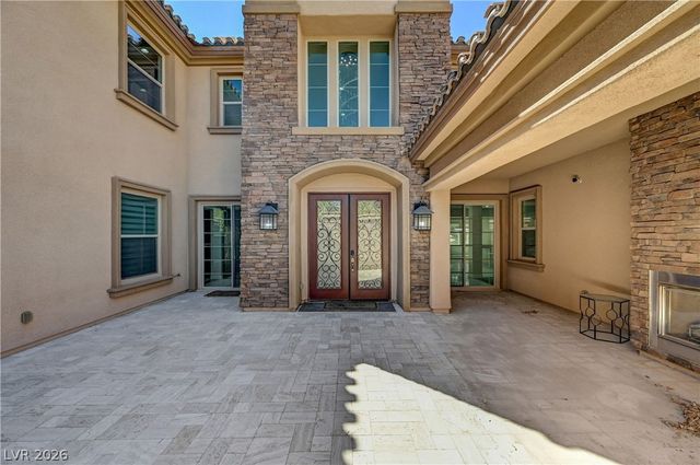 89 Olympia Chase Drive, Las Vegas, NV 89141