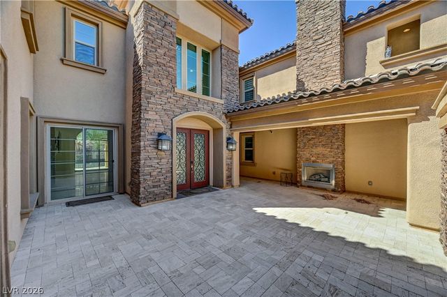 89 Olympia Chase Drive, Las Vegas, NV 89141