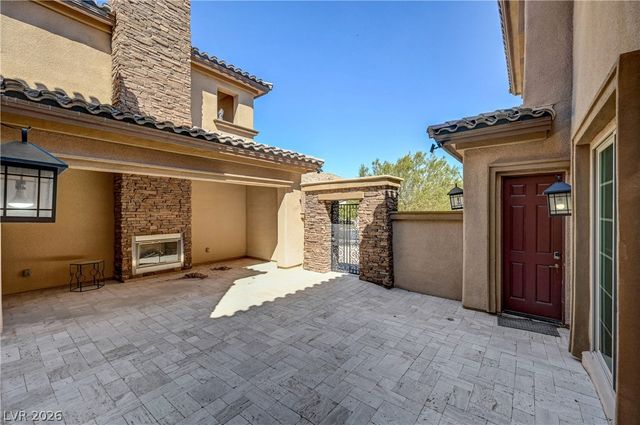89 Olympia Chase Drive, Las Vegas, NV 89141
