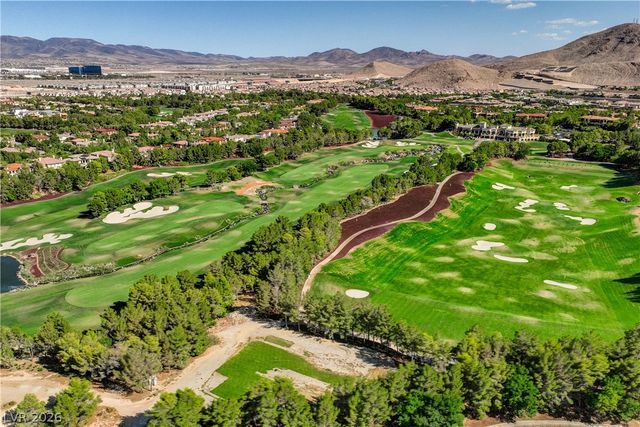 89 Olympia Chase Drive, Las Vegas, NV 89141
