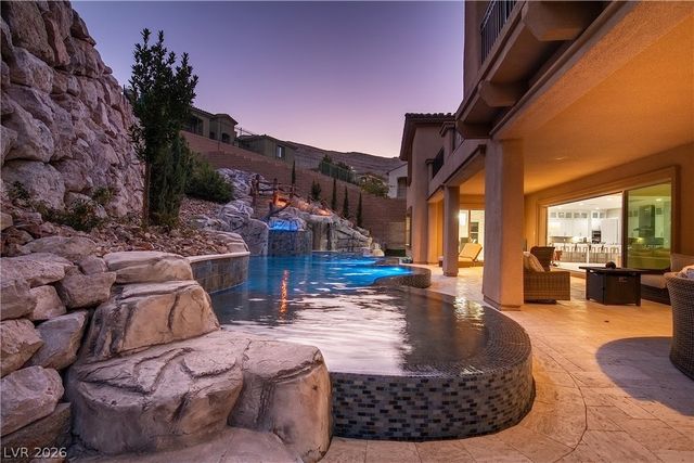 89 Olympia Chase Drive, Las Vegas, NV 89141