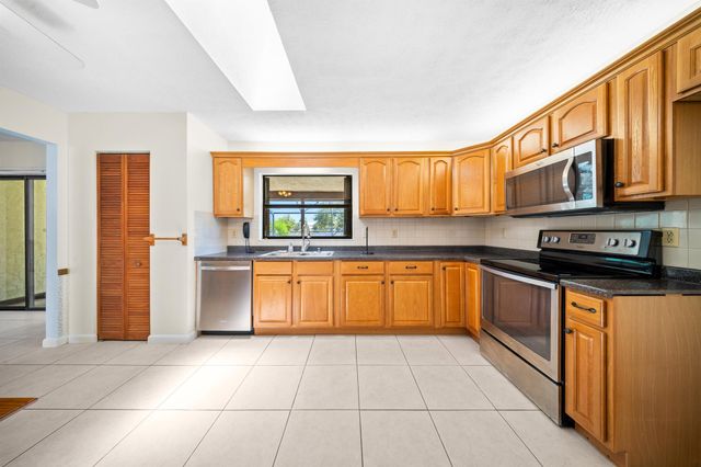 441 SW Curtis Street, Port St Lucie, FL 34983