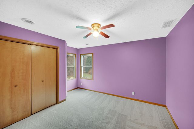 692 Harvest Road, Valparaiso, IN 46383