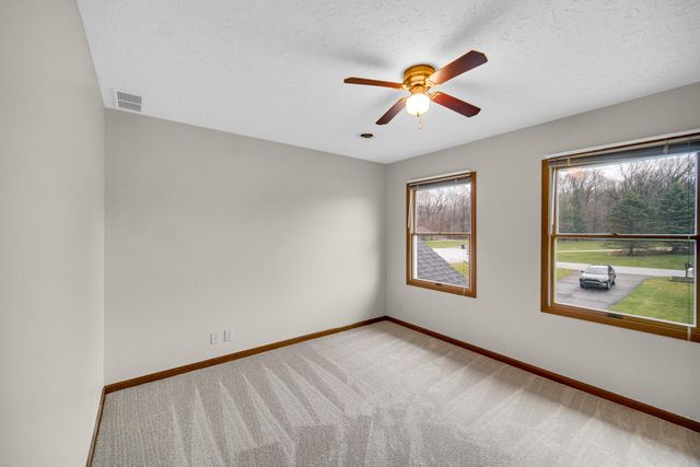 692 Harvest Road, Valparaiso, IN 46383