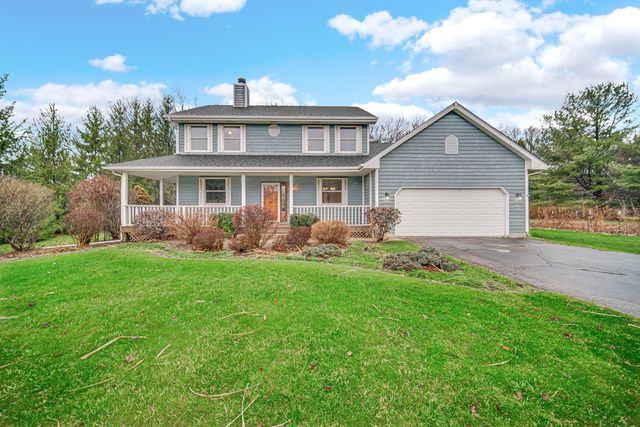 692 Harvest Road, Valparaiso, IN 46383