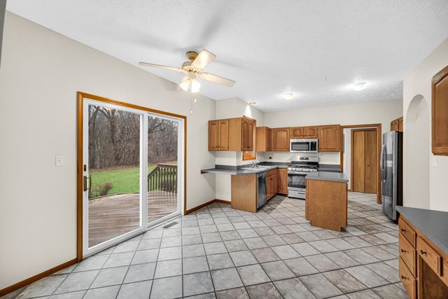 692 Harvest Road, Valparaiso, IN 46383