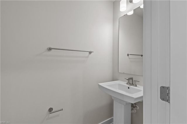 5002 Winding CRK # 1B, Williamsburg, VA 23188