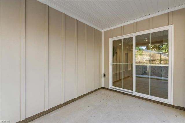 5002 Winding CRK # 1B, Williamsburg, VA 23188